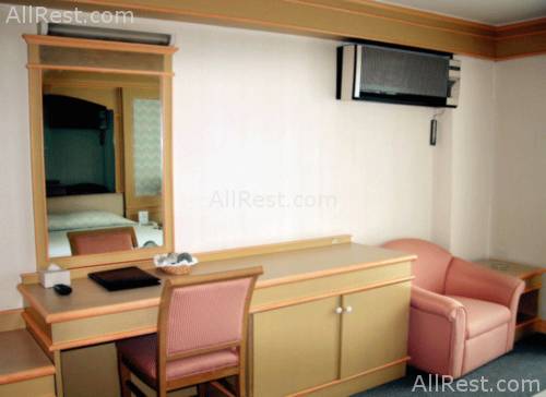 Grand Tower Inn Sukhumvit Hotel 28
